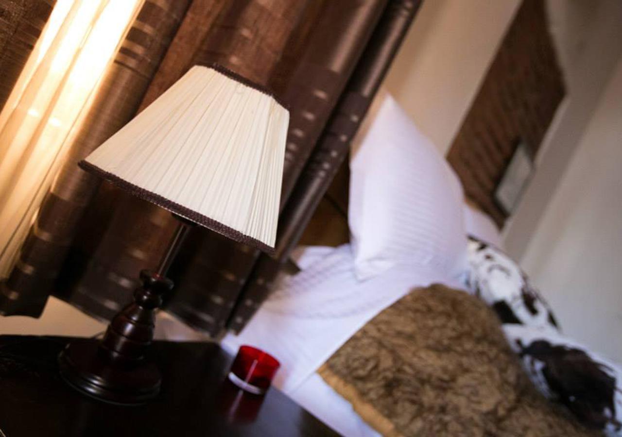 Hotel Vila 1928 ティラナ エクステリア 写真